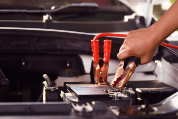<b></b><div><b>How to Jump Start a Car Safely and Effectively</b></div>